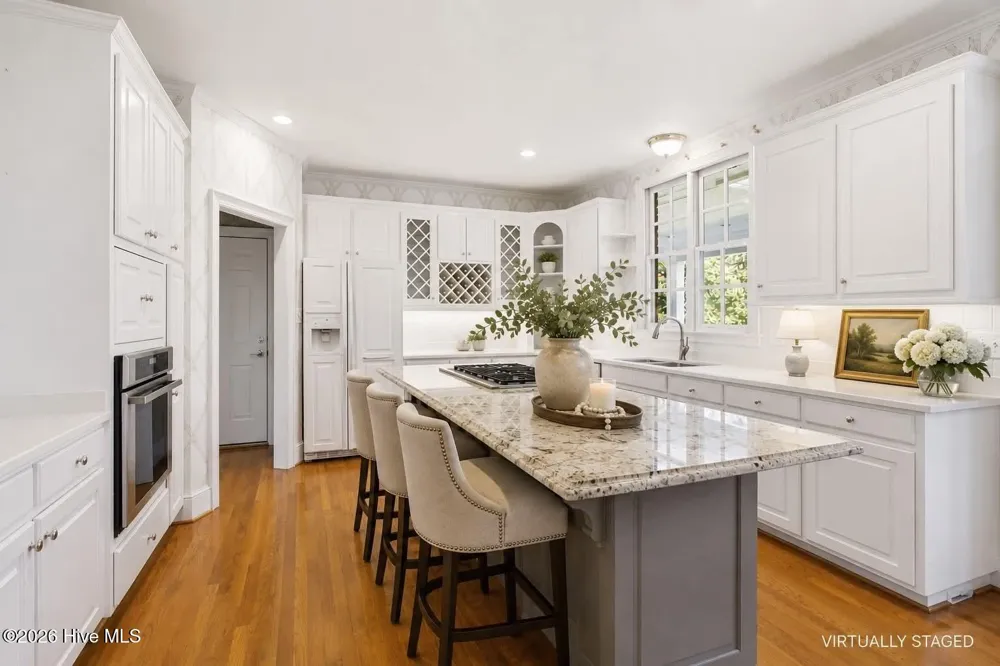 1107 Country Club Drive Trent Woods, NC 28562