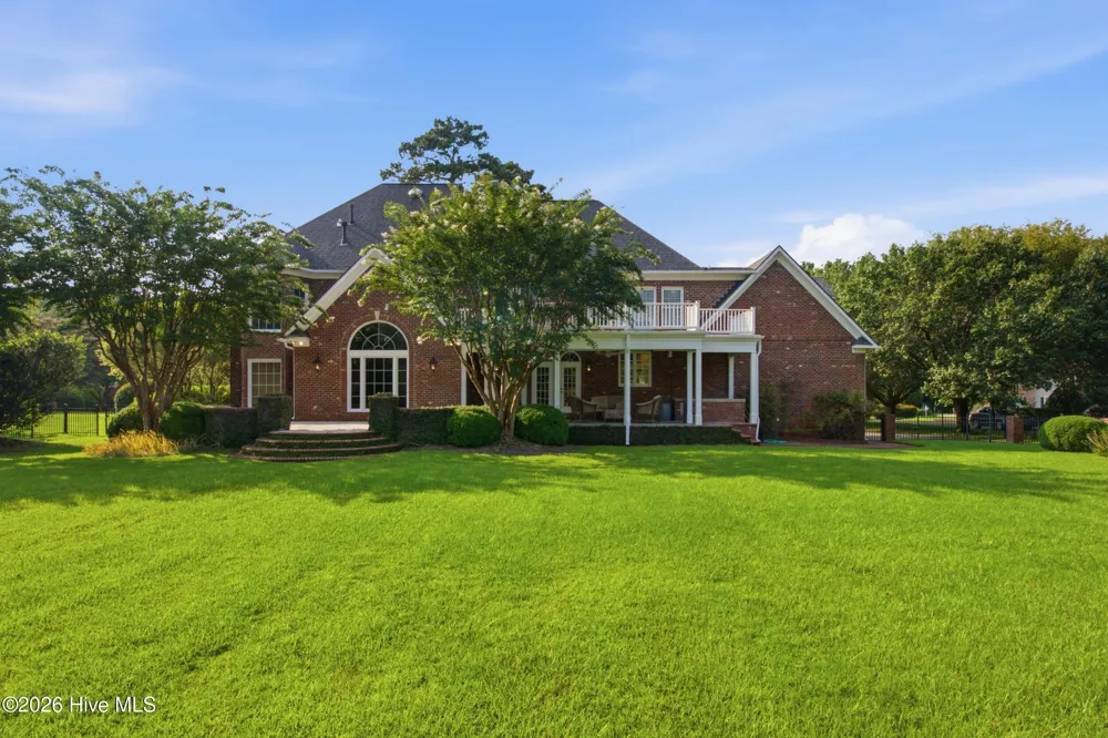 1107 Country Club Drive Trent Woods, NC 28562