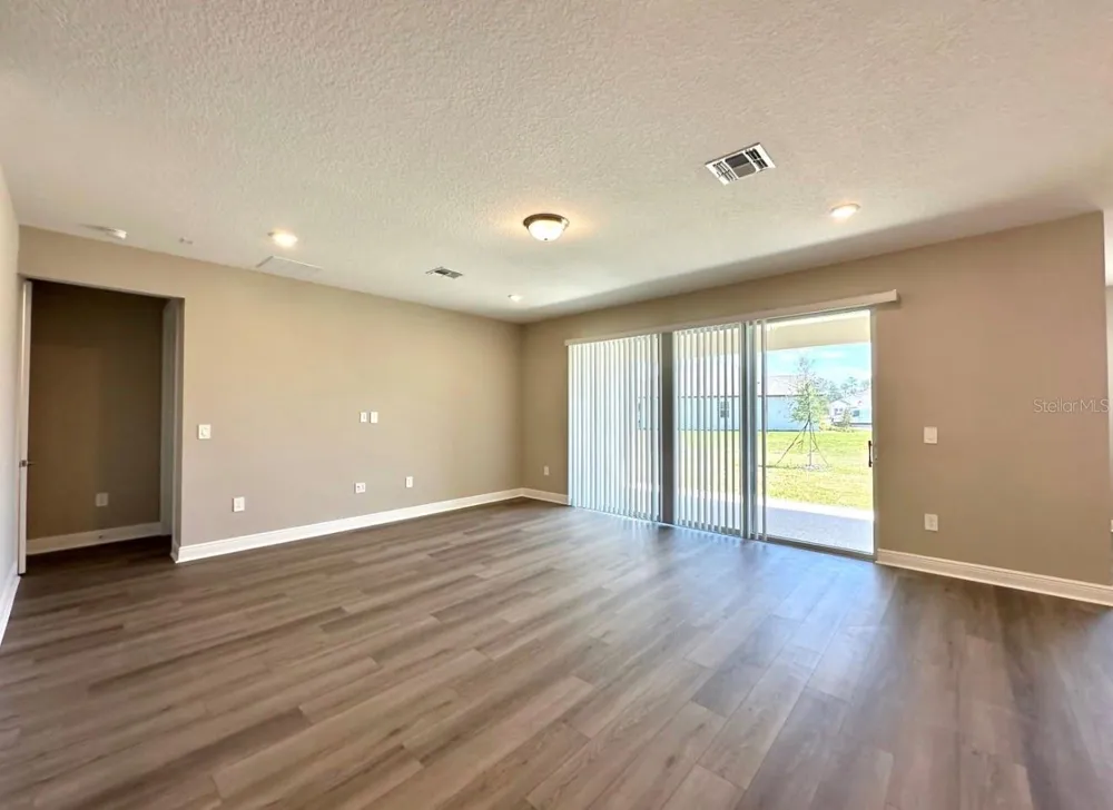 2122 DIVOT DRIVE Daytona Beach, FL 32124