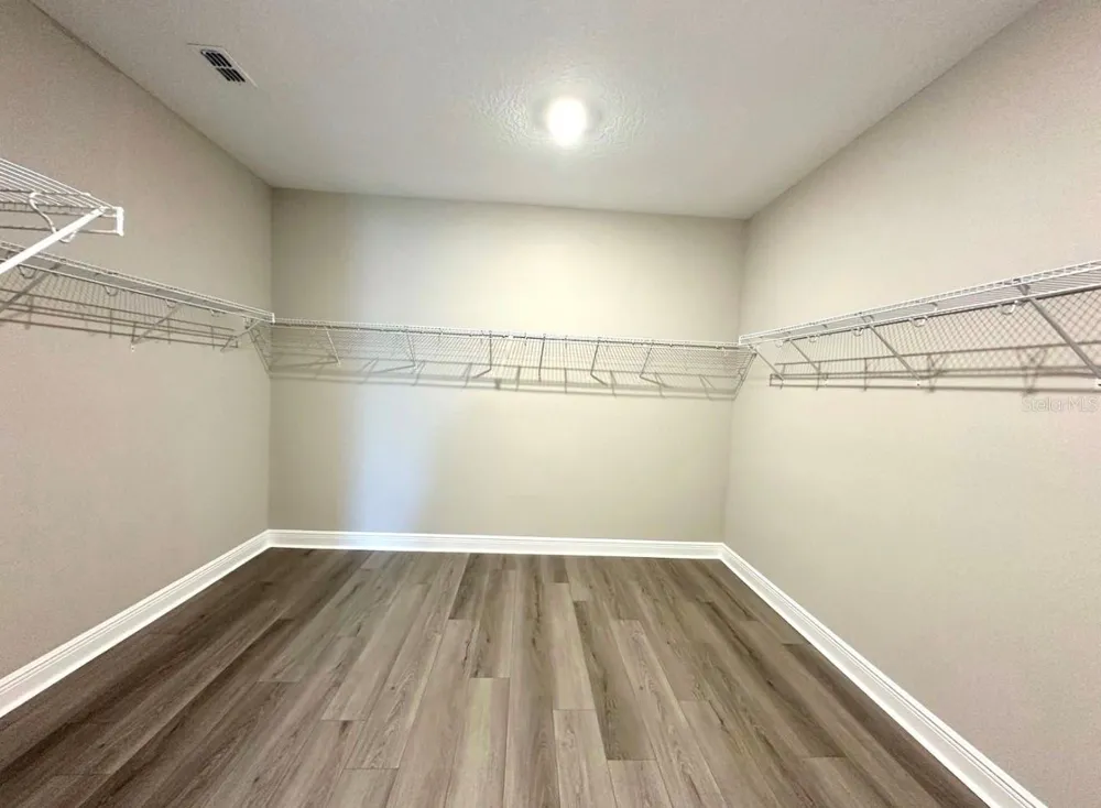 2122 DIVOT DRIVE Daytona Beach, FL 32124