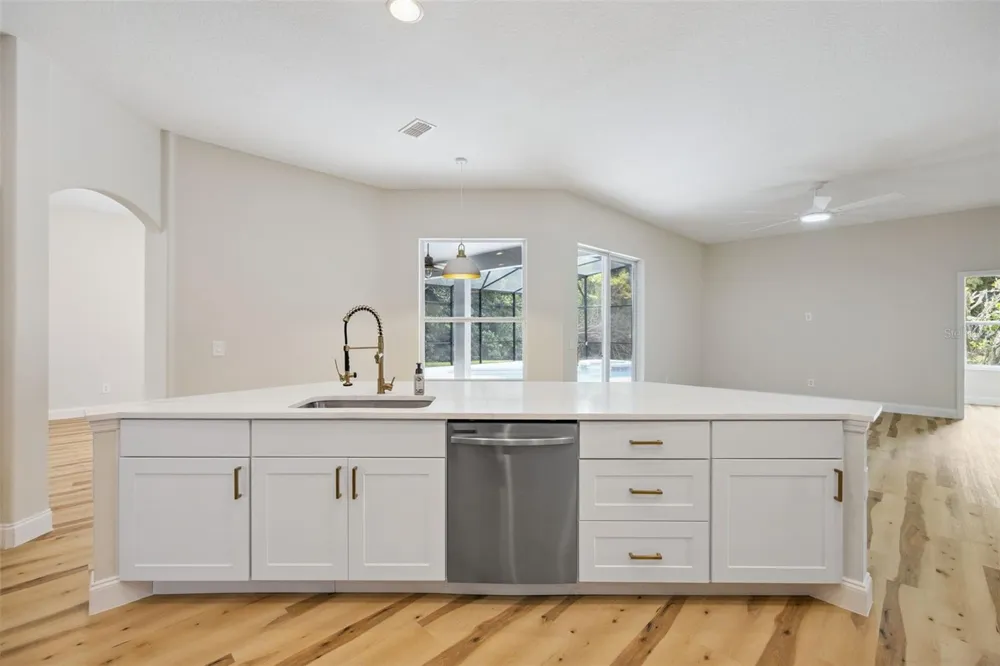 418 COVERED BRIDGE DRIVE Ocoee, FL 34761