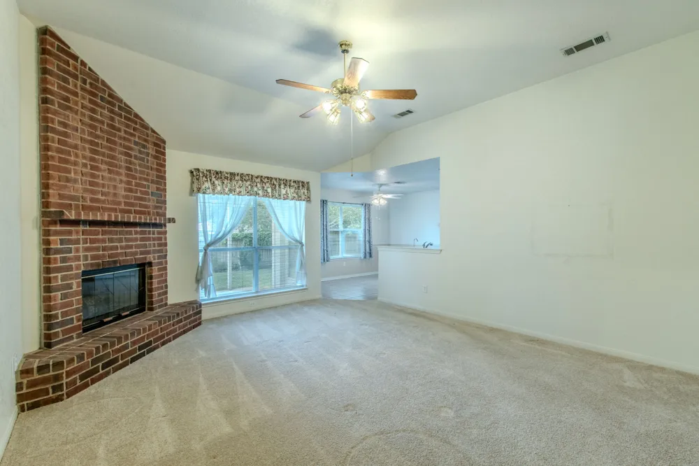 4713 Hartrick Bluff Road Temple, TX 76502