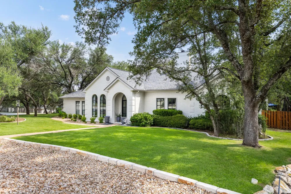 301 Copperleaf Road Lakeway, TX 78734
