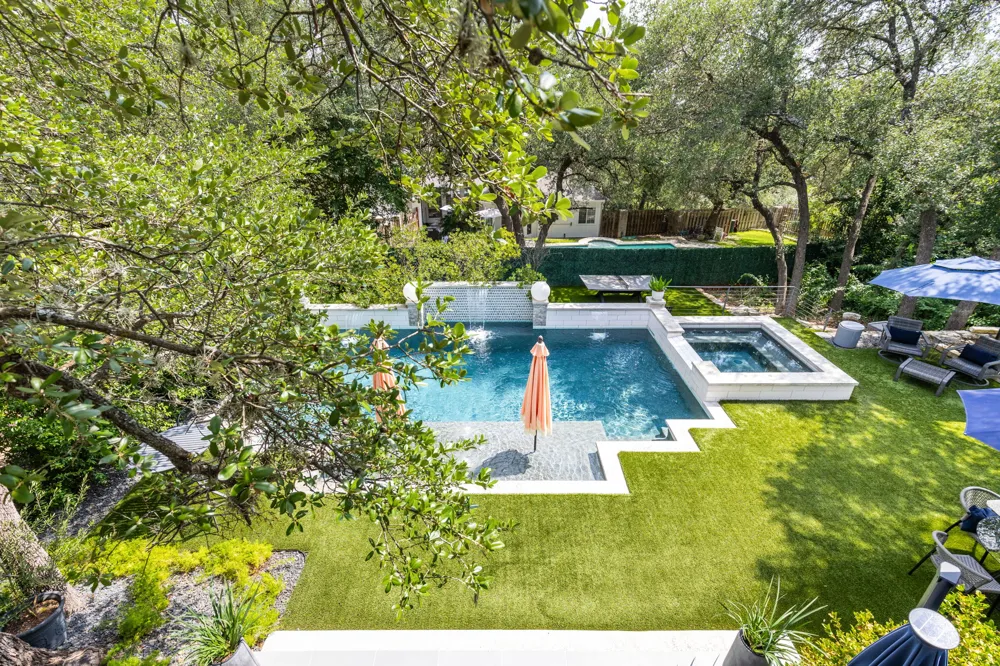 301 Copperleaf Road Lakeway, TX 78734