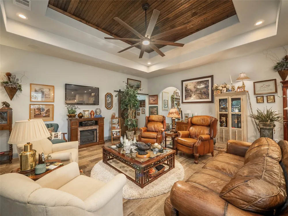 308 Buckhorn Drive Lago Vista, TX 78645