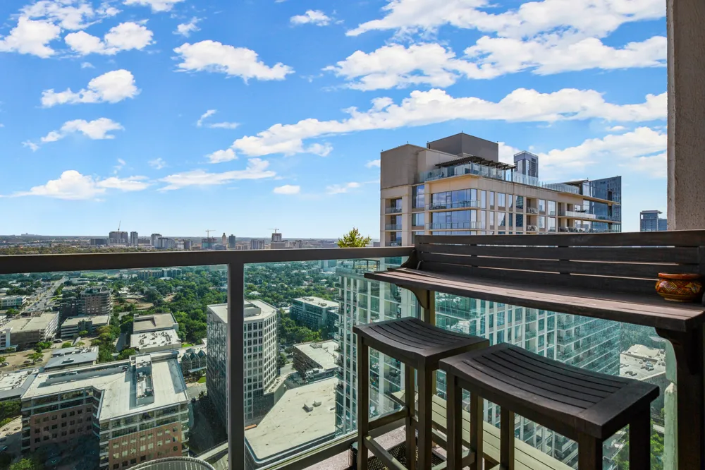 300 Bowie Street #3806 Austin, TX 78703