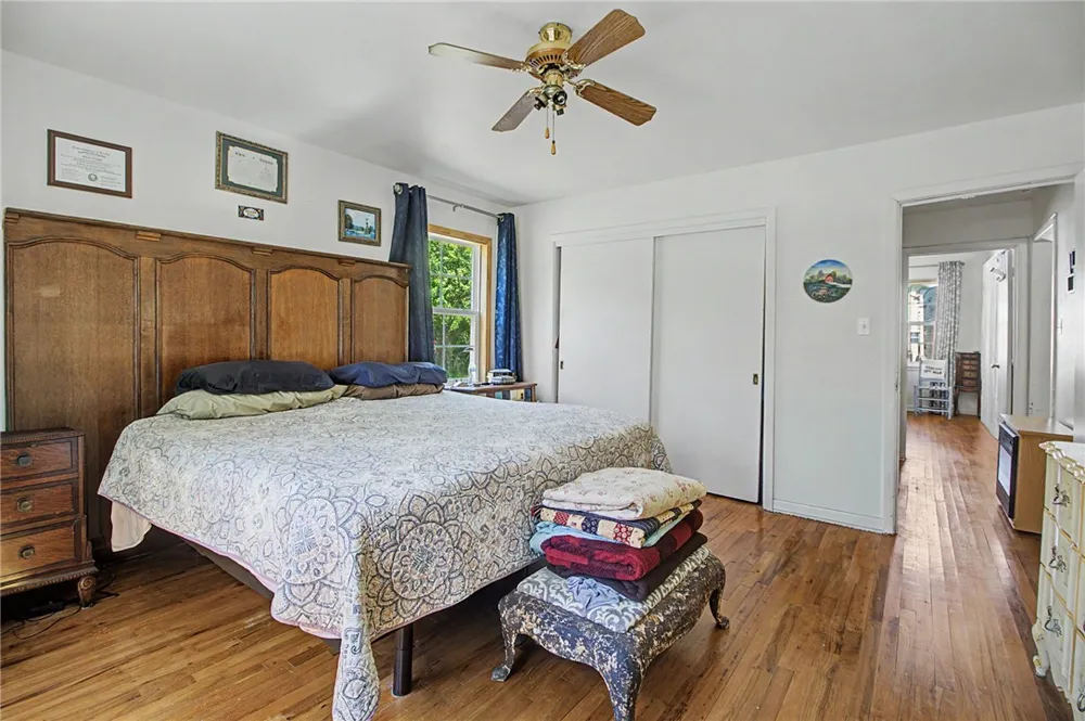 307 E Barton Street Calvert, TX 77837