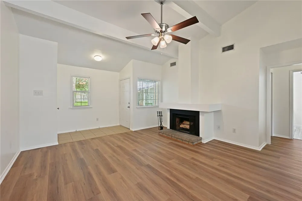 2800 Longmire Drive #9 College Station, TX 77845