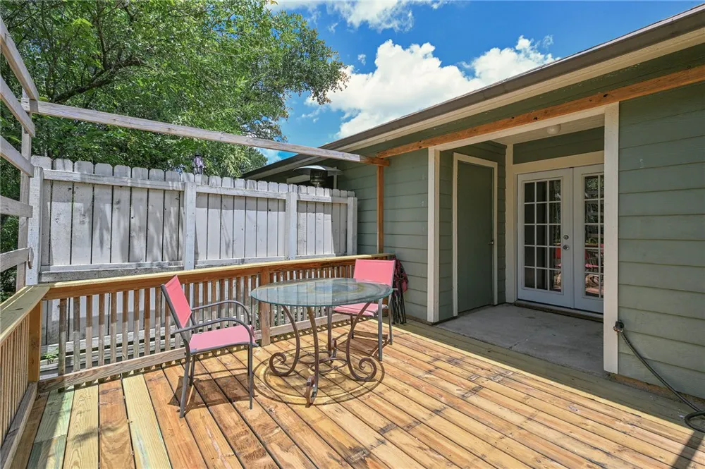 2800 Longmire Drive #9 College Station, TX 77845