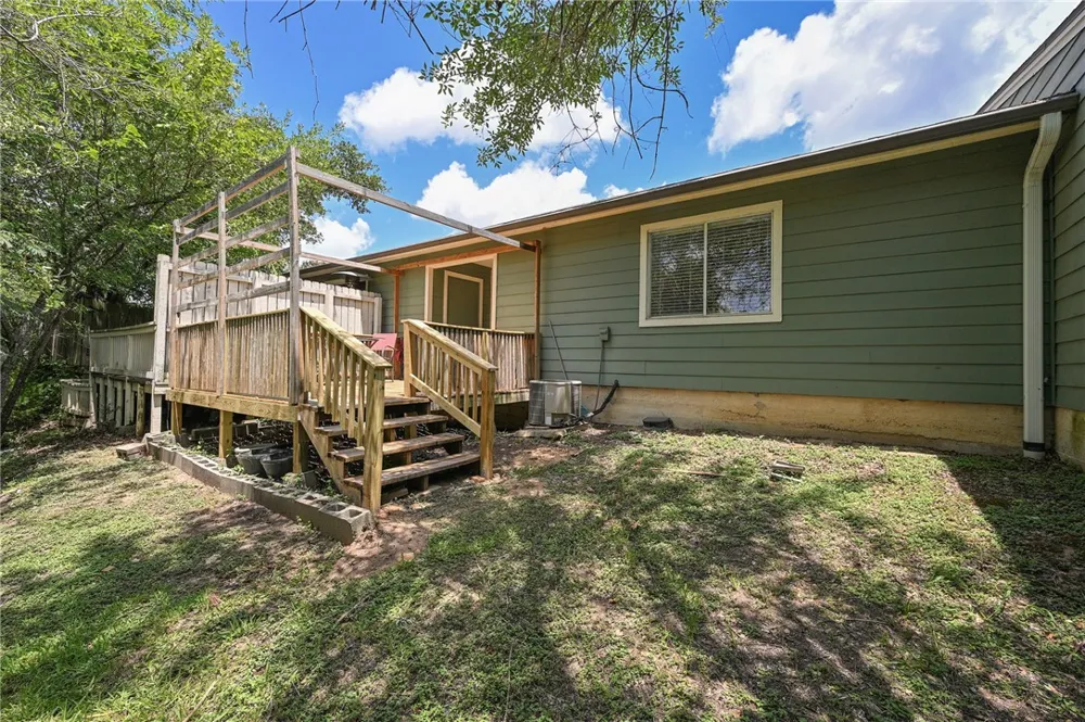 2800 Longmire Drive #9 College Station, TX 77845