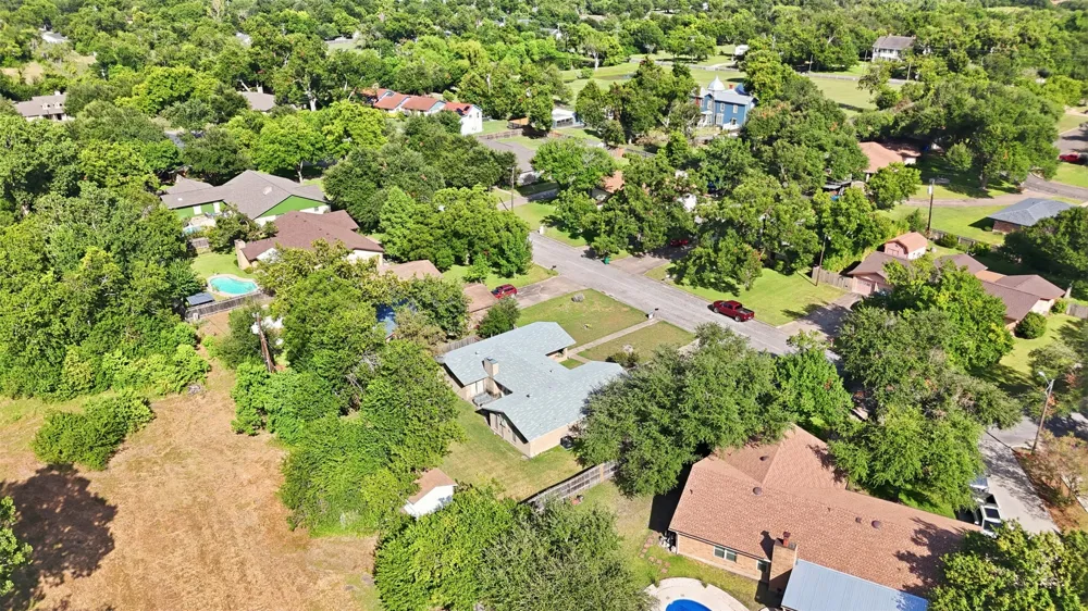 1609 Tammi Lane Taylor, TX 76574