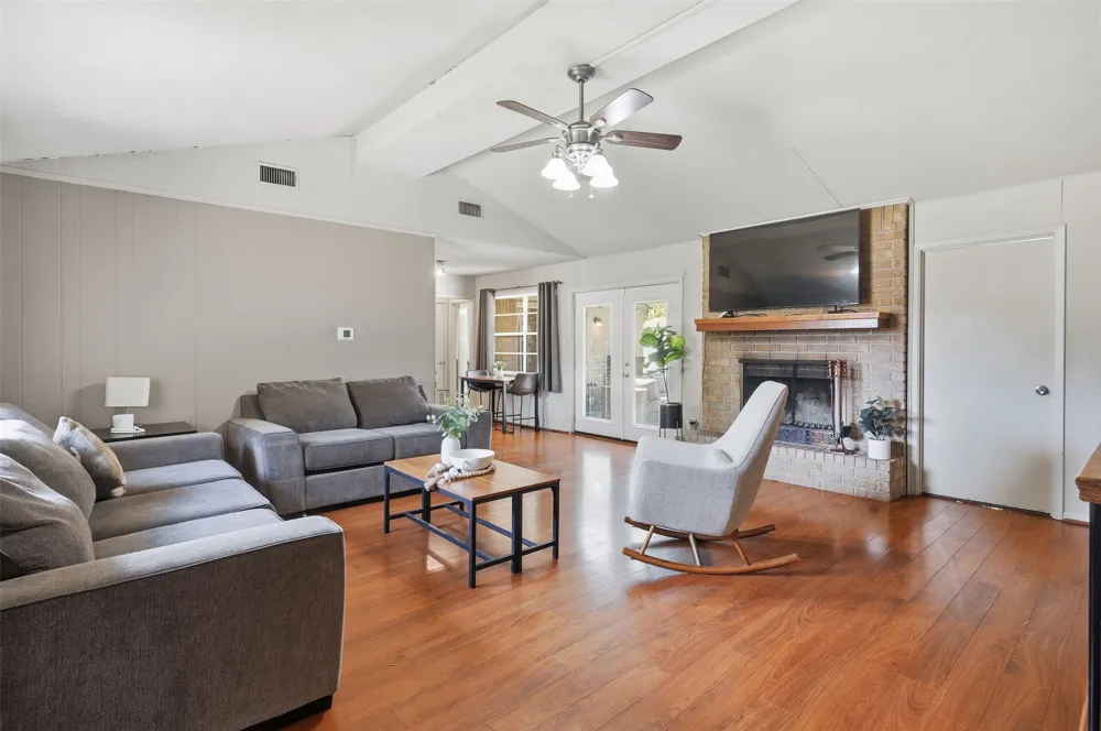 1609 Tammi Lane Taylor, TX 76574
