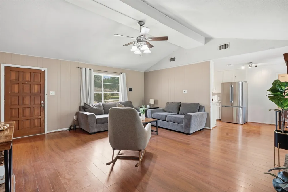 1609 Tammi Lane Taylor, TX 76574