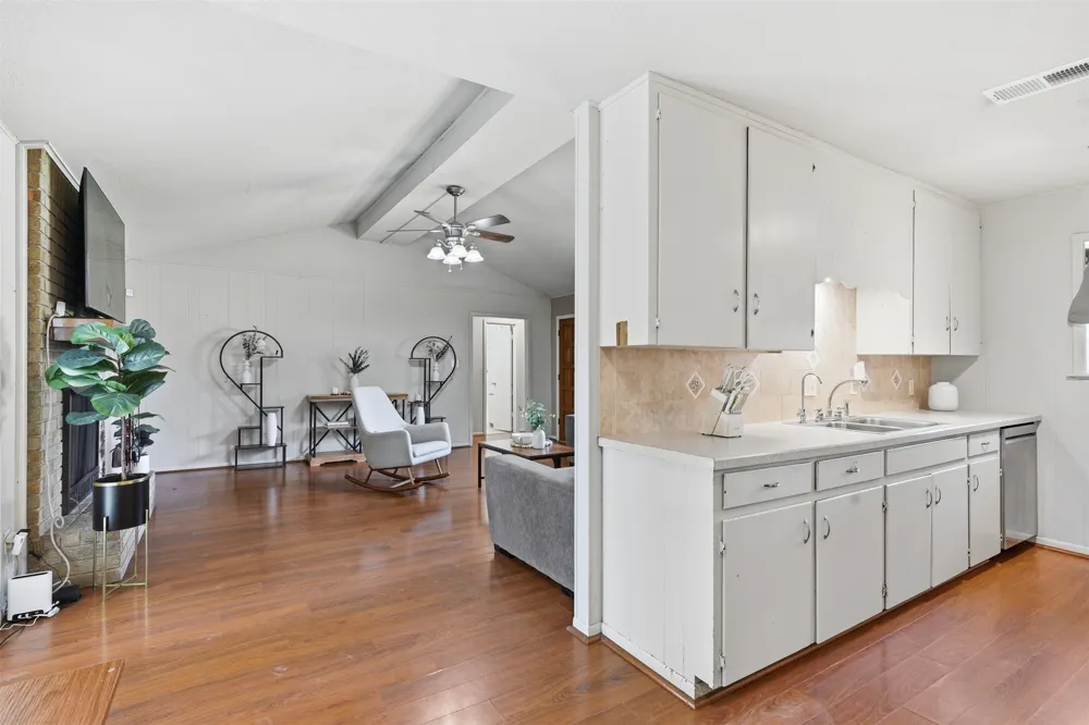 1609 Tammi Lane Taylor, TX 76574