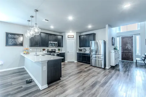 7514 Broadmoor Cove