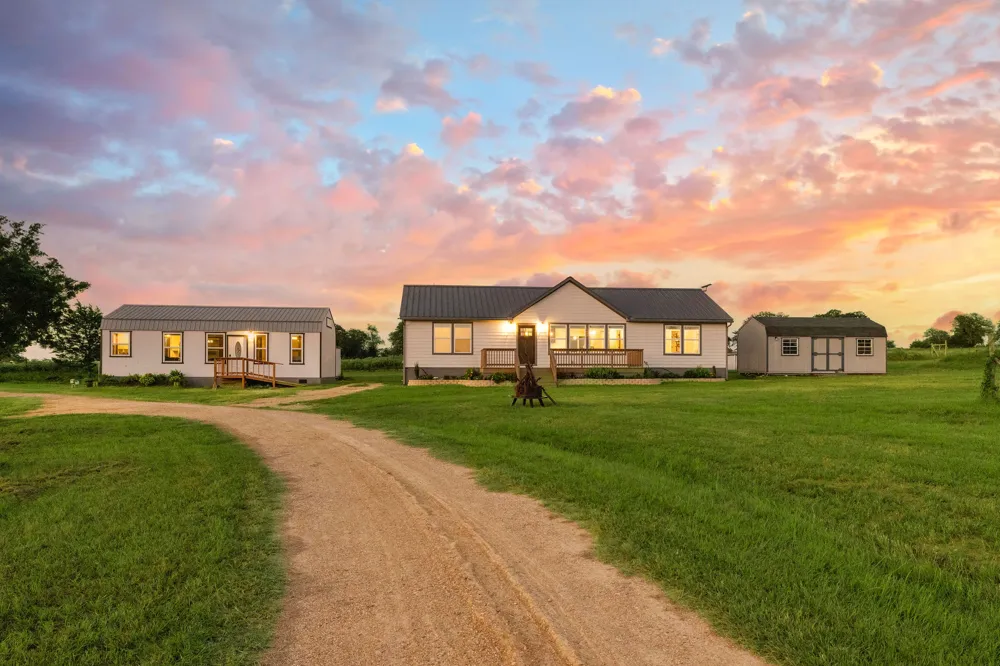 510 Wilson Road Red Rock, TX 78662