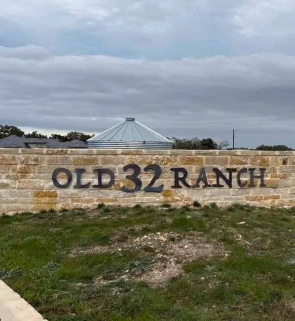 Windmill Ridge Drive Blanco, TX 78606