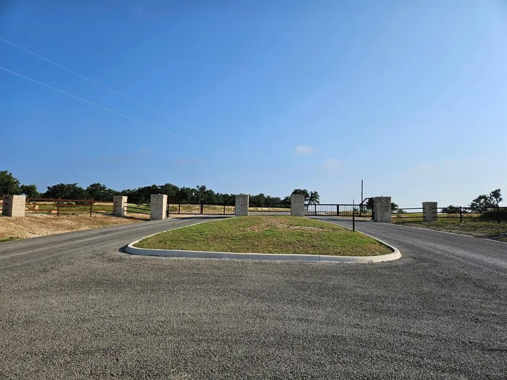 Windmill Ridge Drive Blanco, TX 78606