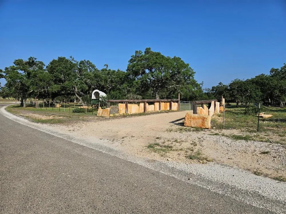 Windmill Ridge Drive Blanco, TX 78606