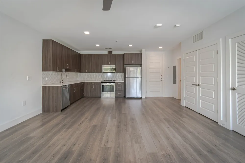 2213 Poquito Street #225 Austin, TX 78722