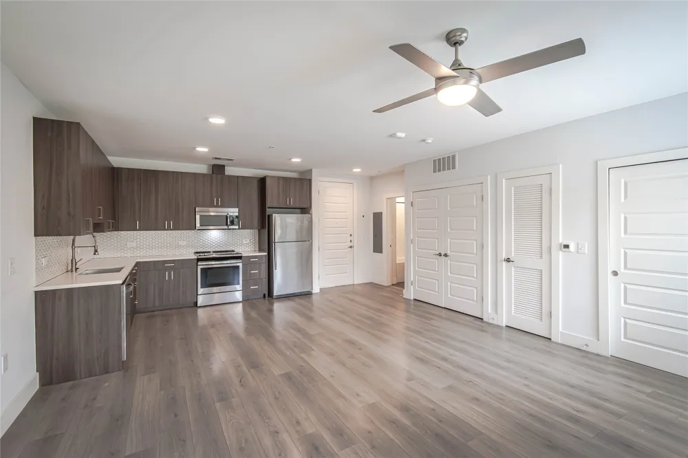 2213 Poquito Street #225 Austin, TX 78722