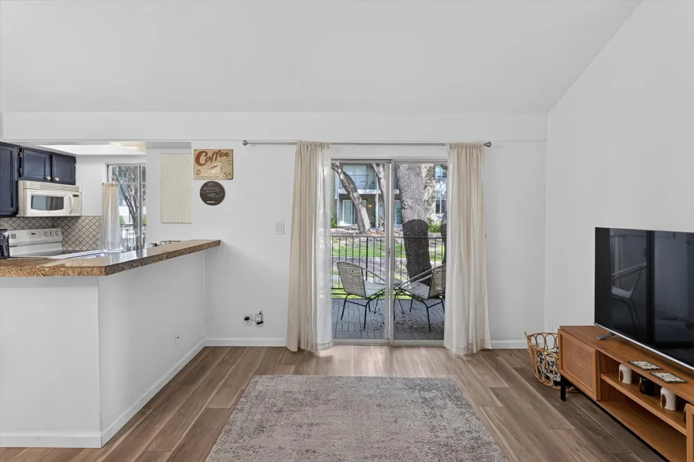 3018 S 1st Street #205 Austin, TX 78704