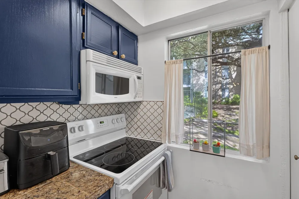 3018 S 1st Street #205 Austin, TX 78704