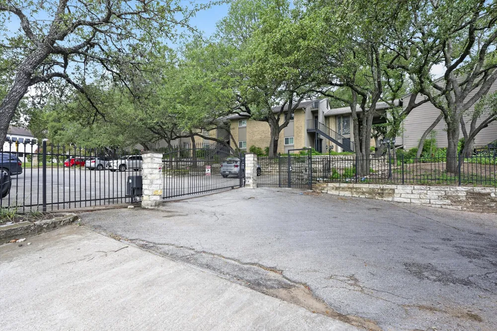 3018 S 1st Street #205 Austin, TX 78704