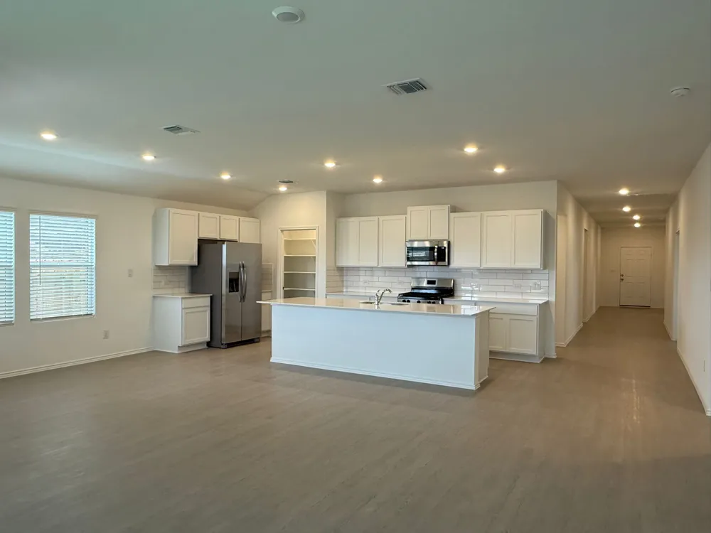 117 Alamito Avenue Kyle, TX 78640