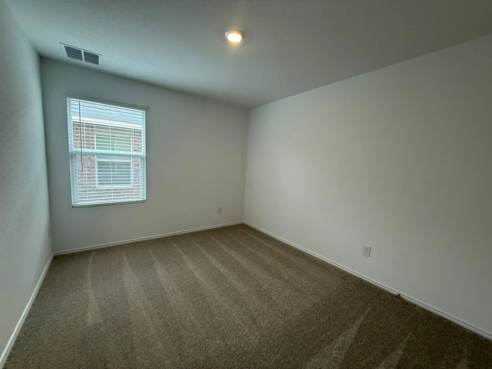 117 Alamito Avenue Kyle, TX 78640