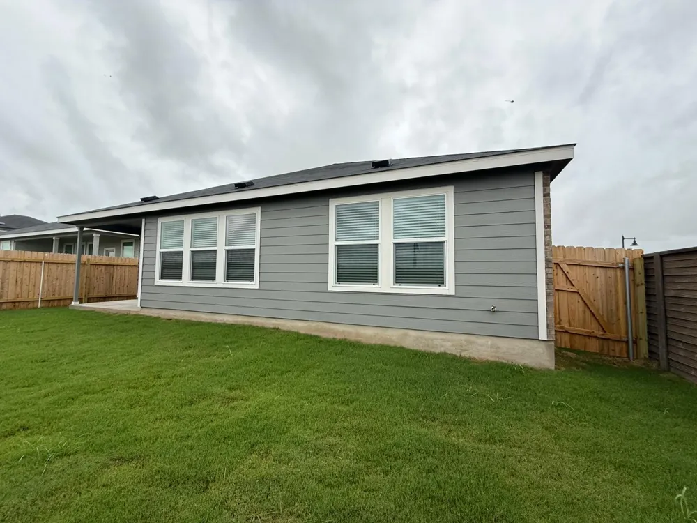 117 Alamito Avenue Kyle, TX 78640