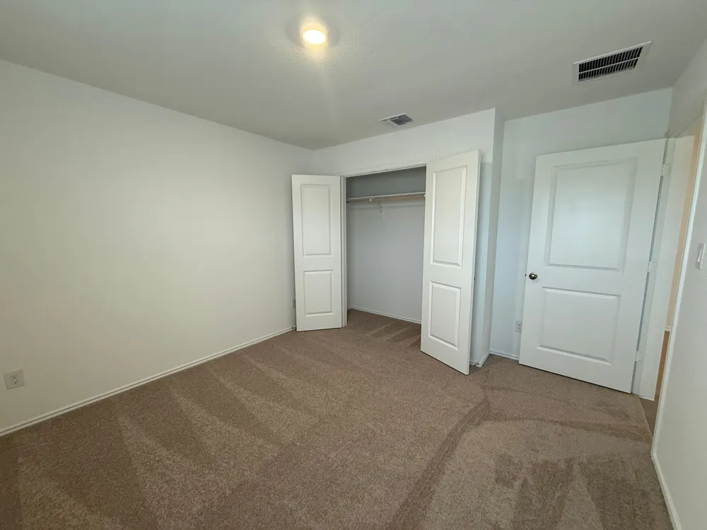 117 Alamito Avenue Kyle, TX 78640
