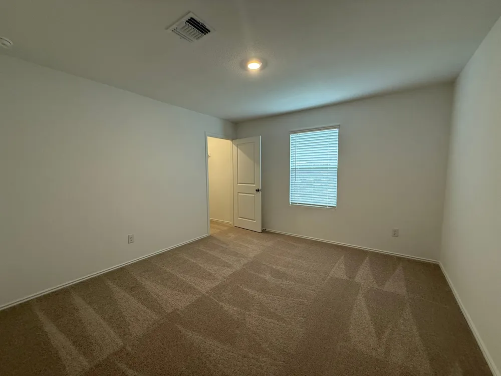 117 Alamito Avenue Kyle, TX 78640