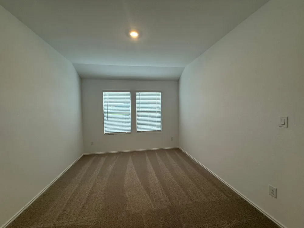 117 Alamito Avenue Kyle, TX 78640