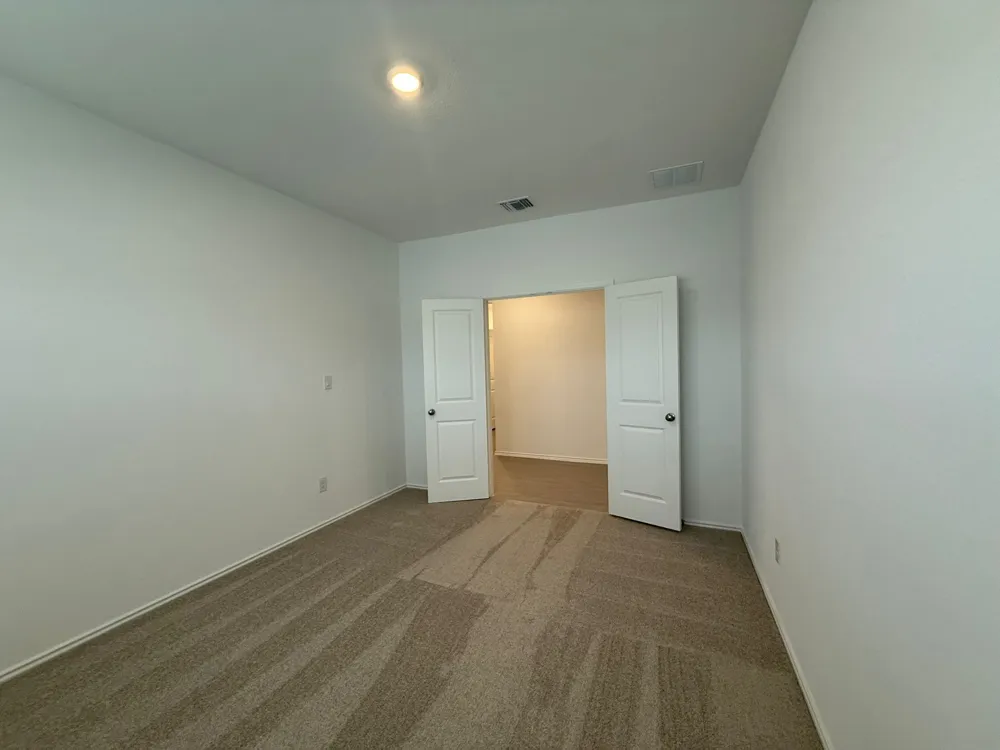 117 Alamito Avenue Kyle, TX 78640
