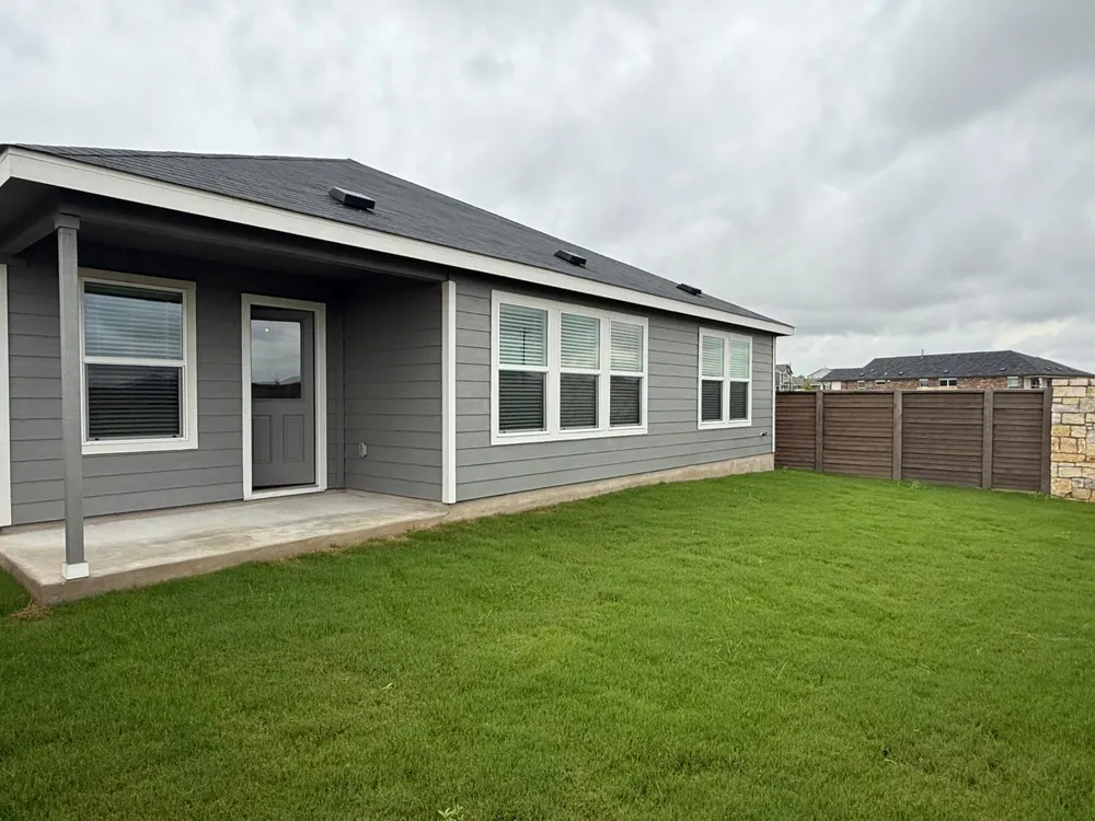 117 Alamito Avenue Kyle, TX 78640