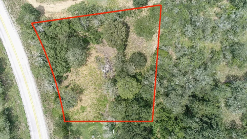 1399 Fm-671 Luling, TX 78648