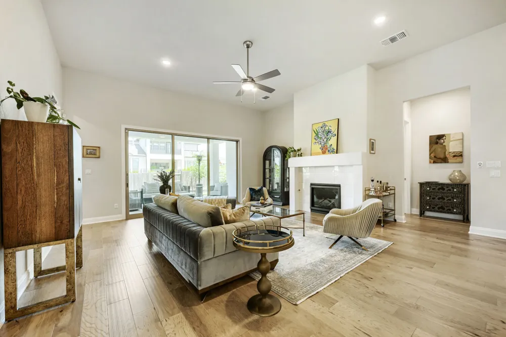 342 Bridge Water Loop Dripping Springs, TX 78620