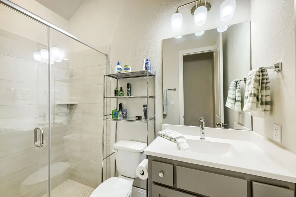 342 Bridge Water Loop Dripping Springs, TX 78620