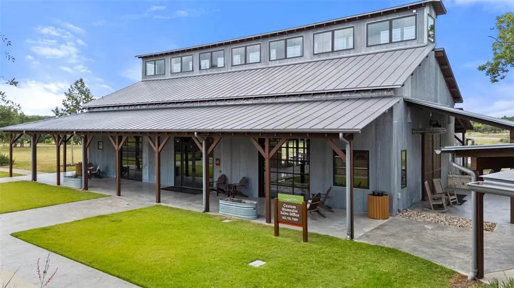 342 Bridge Water Loop Dripping Springs, TX 78620