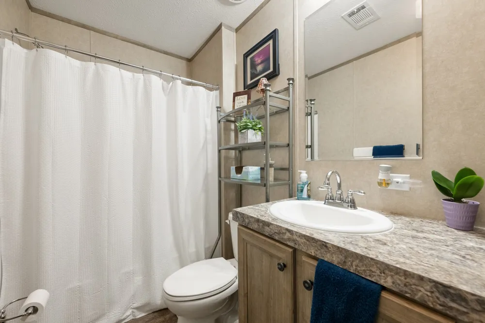 7092 FM 621 Martindale, TX 78655