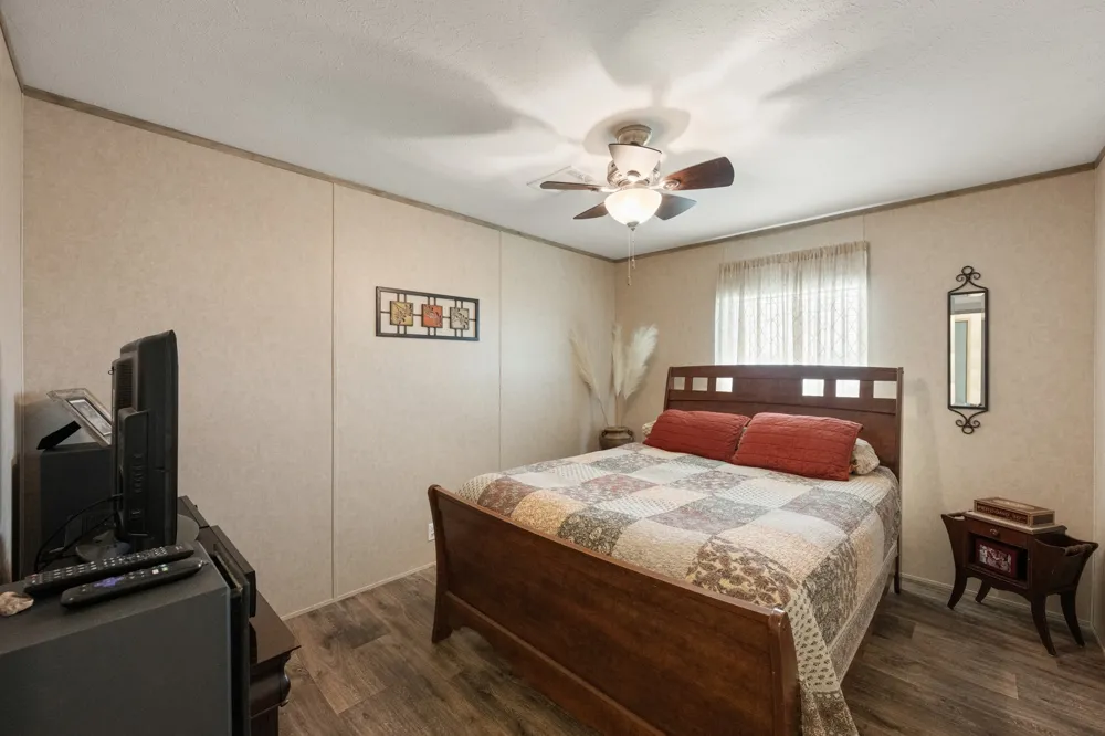 7092 FM 621 Martindale, TX 78655