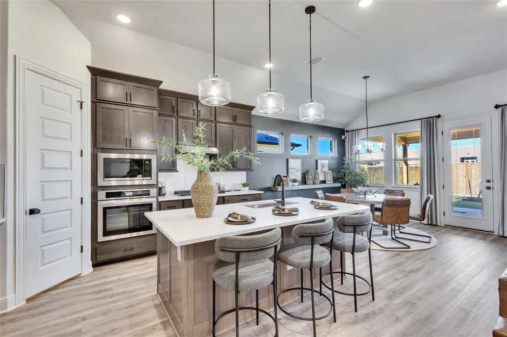 14204 Grassley Trail Manor, TX 78653