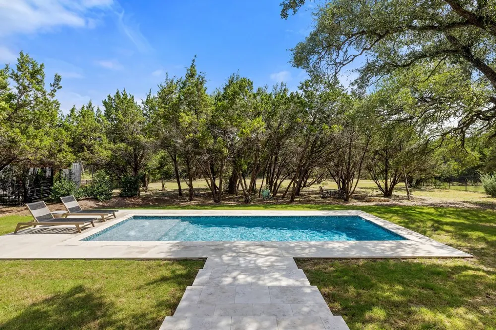 1362 Flint Rock Loop Driftwood, TX 78619