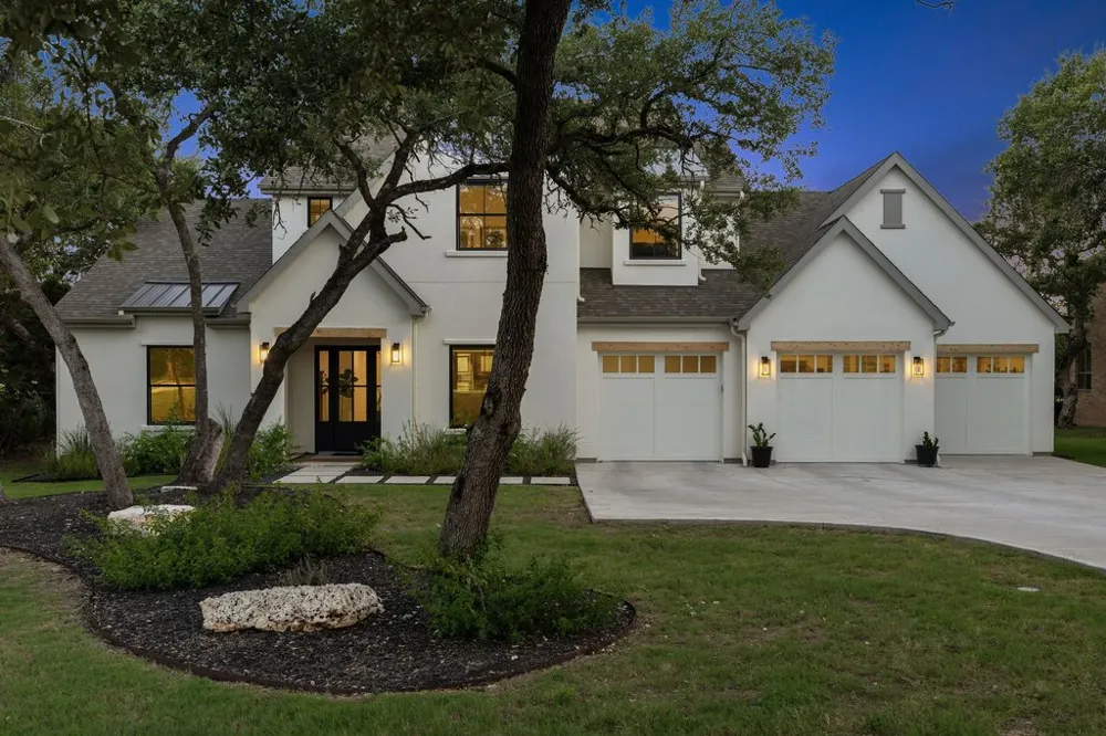 1362 Flint Rock Loop Driftwood, TX 78619