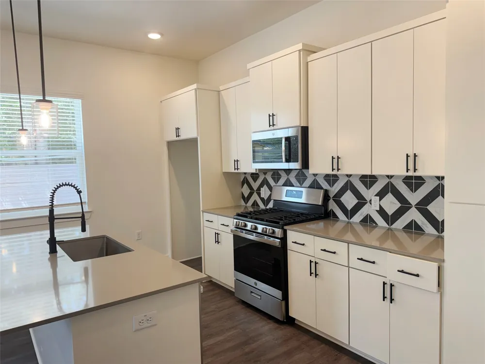 1212 Lily Terrace #1 Austin, TX 78741