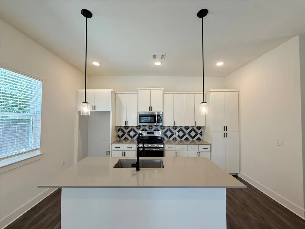 1212 Lily Terrace #1 Austin, TX 78741