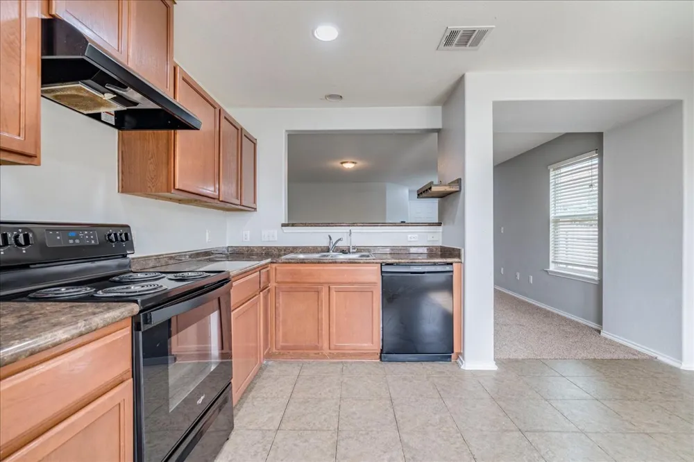 270 Cushman Drive Kyle, TX 78640