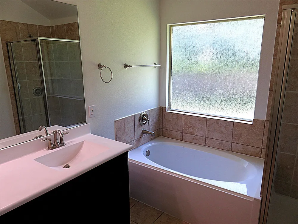 629 Boone Valley Drive Round Rock, TX 78664