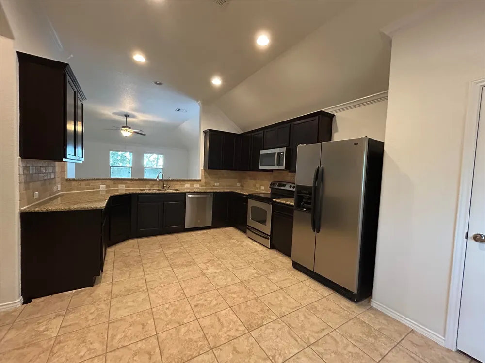 629 Boone Valley Drive Round Rock, TX 78664